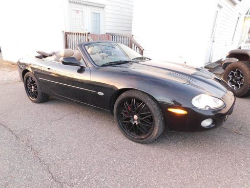 Used 2002 Jaguar XK8 Convertible image 39