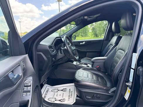 Used 2023 Ford Escape ST-Line Elite w/ Premium Technology Package AWD/4WD image 25