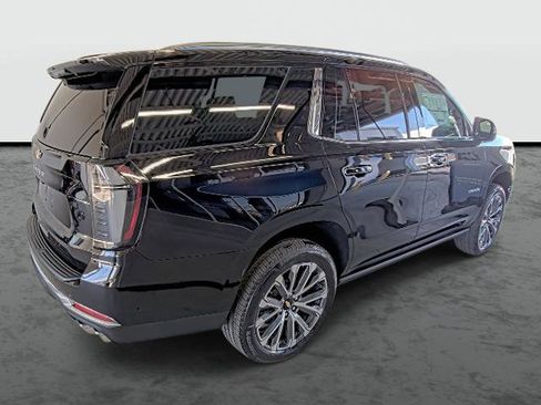 New 2026 Chevrolet Tahoe High Country AWD/4WD image 14