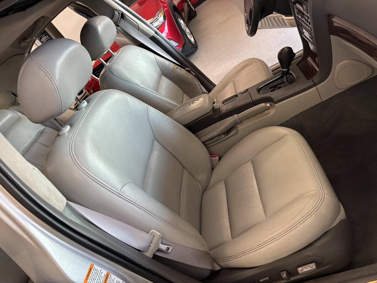 Used 2000 Lincoln LS RWD image 24