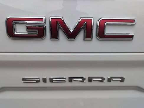 Used 2025 GMC Sierra 1500 Elevation image 31