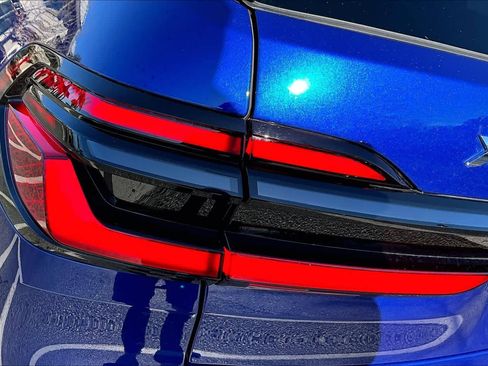 Used 2026 BMW X7 M60i image 29