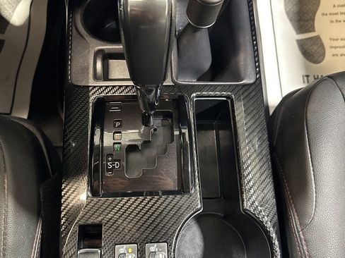 Used 2020 Toyota 4Runner Venture w/ Moonroof Package image 33