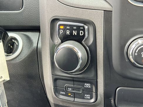 Used 2018 RAM 1500 Express w/ Express Value Package AWD/4WD image 36