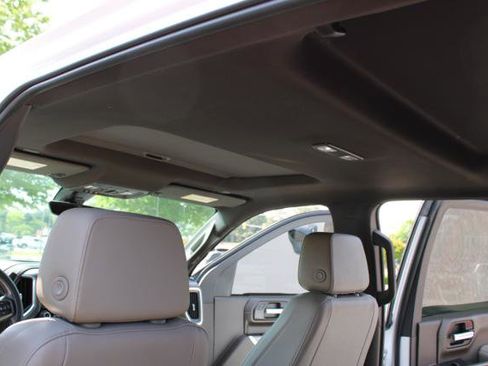 Used 2023 Chevrolet Silverado 2500 LTZ w/ LTZ Plus Package image 33