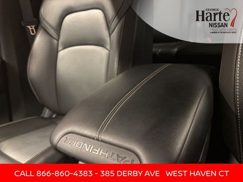 Certified 2023 Nissan Pathfinder SL image 14