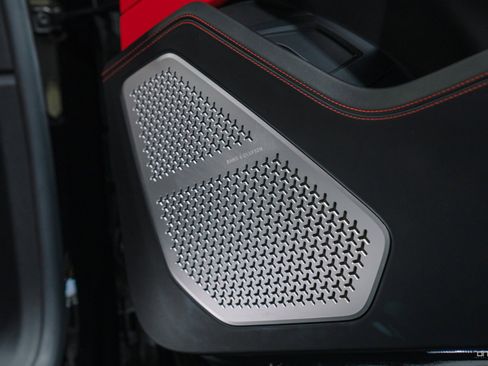 Used 2019 Lamborghini Urus image 6