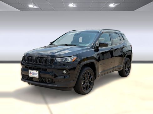 New 2026 Jeep Compass Latitude AWD/4WD image 1