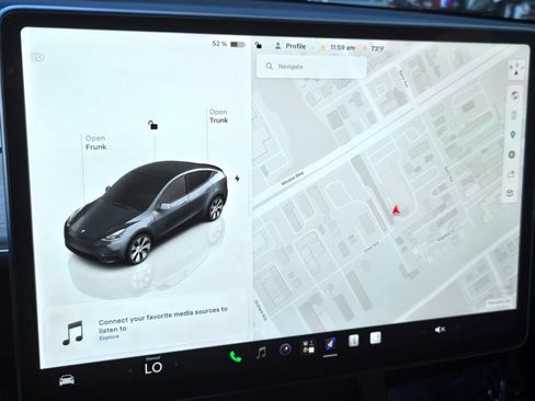 Used 2023 Tesla Model Y Long Range AWD/4WD image 20
