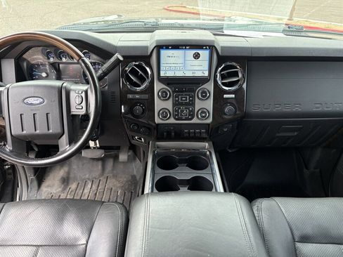 Used 2015 Ford F250 Platinum image 28