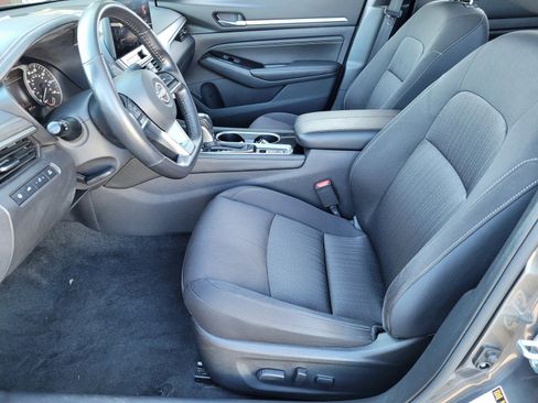 Certified 2023 Nissan Altima 2.5 SV w/ SV Premium Package image 18