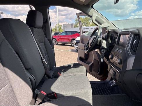 Used 2022 Chevrolet Silverado 1500 Custom AWD/4WD image 16