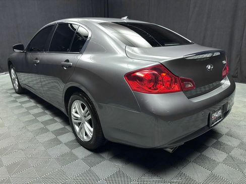 Used 2011 INFINITI G37 x Sedan w/ Premium Pkg image 3