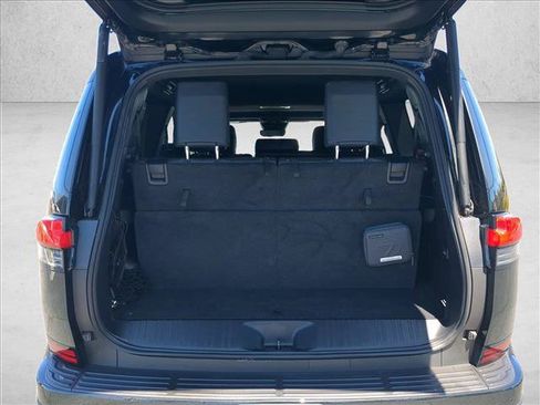 Used 2024 Lexus GX 550 w/ Cold Area Package AWD/4WD image 6