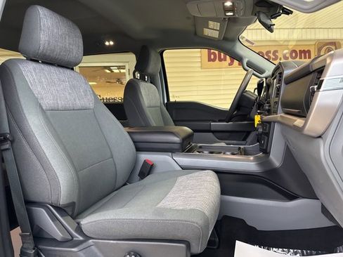 Used 2023 Ford F150 XLT w/ XTR Package image 23