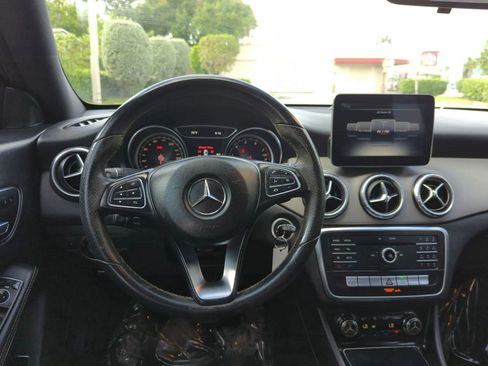 Used 2018 Mercedes-Benz CLA 250 image 13