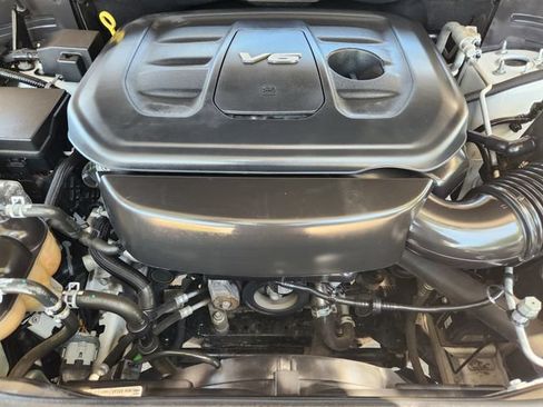 Used 2019 Jeep Grand Cherokee Limited RWD image 30