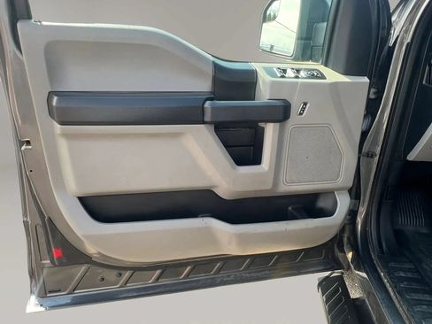 Used 2018 Ford F150 XL w/ Equipment Group 101A Mid AWD/4WD image 11