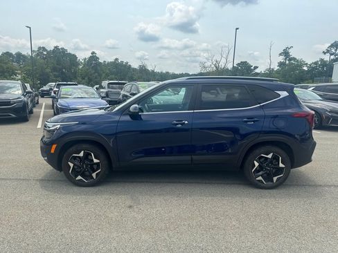 Certified 2024 Kia Seltos EX AWD/4WD image 4