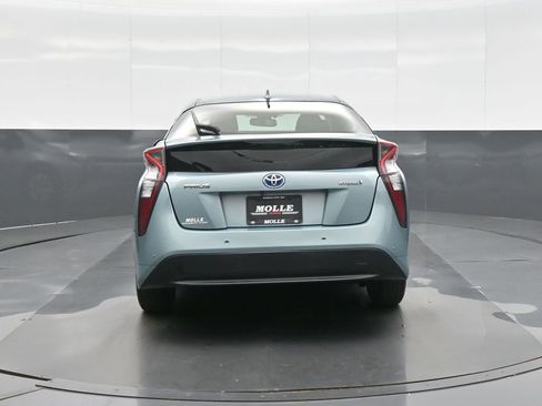 Used 2018 Toyota Prius Three image 8