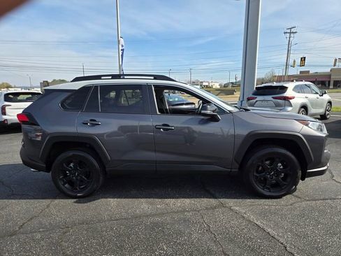 Used 2021 Toyota RAV4 TRD Off-Road AWD/4WD image 9