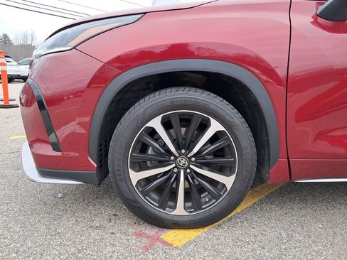 Used 2022 Toyota Highlander XSE image 8