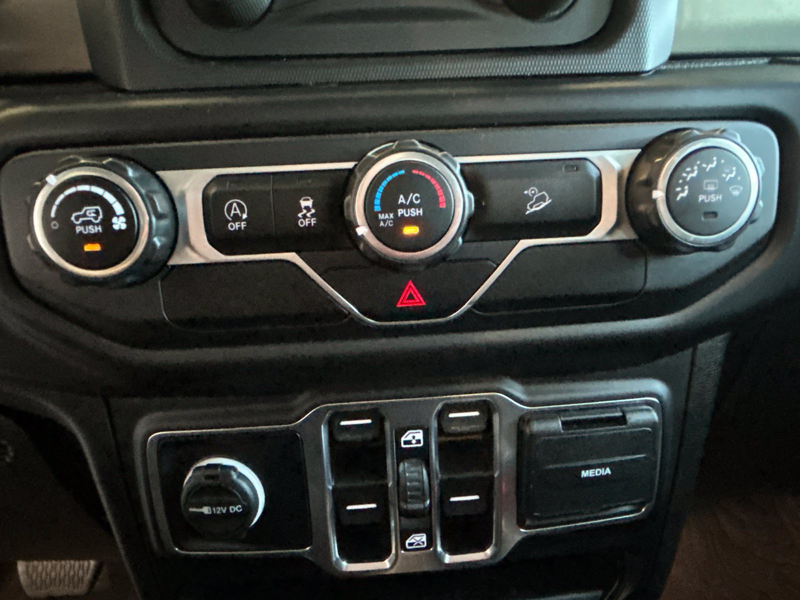 Used 2020 Jeep Wrangler Unlimited Sport S AWD/4WD image 29