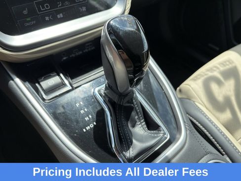 Certified 2025 Subaru Outback Limited AWD/4WD image 19