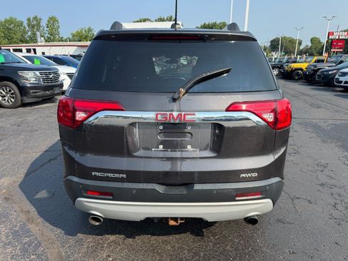 Used 2018 GMC Acadia SLT AWD/4WD image 4