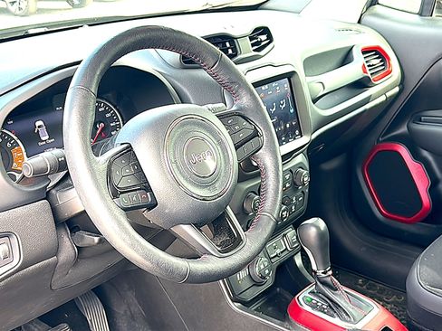 Used 2022 Jeep Renegade Trailhawk w/ Trailer Tow Group AWD/4WD image 12