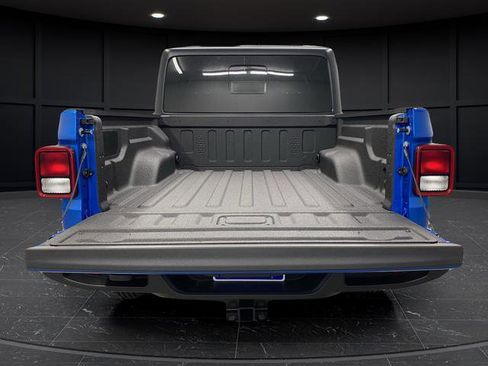 New 2026 Jeep Gladiator Sport image 14