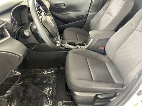 Used 2024 Toyota Corolla LE image 20