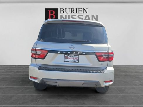 Used 2024 Nissan Armada SL w/ Captain's Chairs Package AWD/4WD image 4