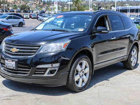 Used 2017 Chevrolet Traverse Premier FWD image 22