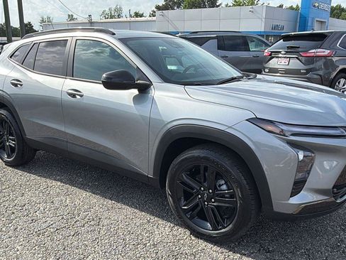 New 2026 Chevrolet Trax ACTIV FWD image 3