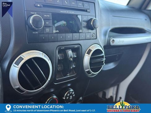 Used 2016 Jeep Wrangler Unlimited Rubicon w/ Connectivity Group AWD/4WD image 25