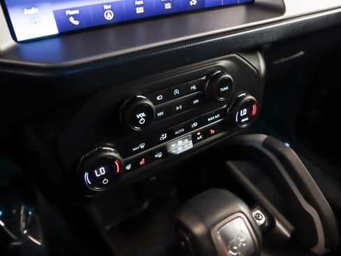 Used 2023 Ford Bronco Outer Banks w/ Sasquatch Package image 20