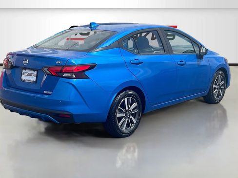 Used 2021 Nissan Versa SV FWD image 7