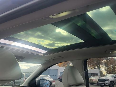 Used 2022 Hyundai Tucson Limited image 30