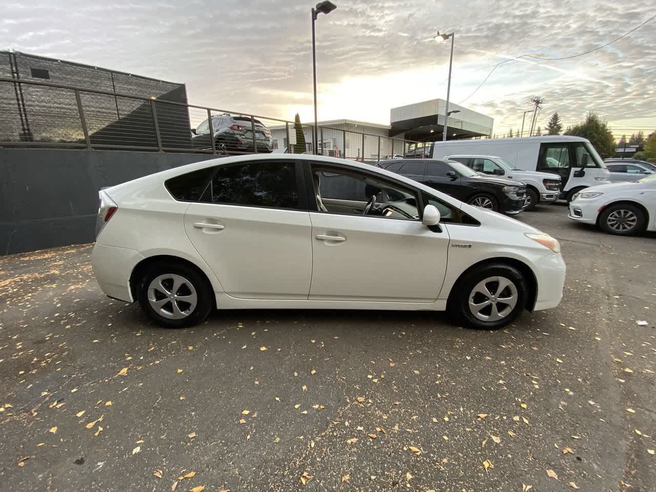 Used 2014 Toyota Prius Three FWD image 7
