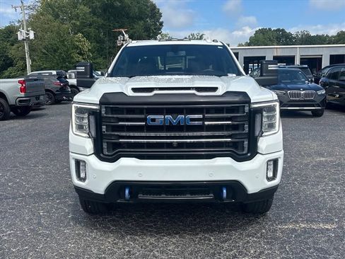 Used 2022 GMC Sierra 2500 AT4 w/ AT4 Preferred Package AWD/4WD image 2