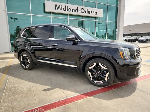 Used 2025 Kia Telluride S AWD/4WD image 8