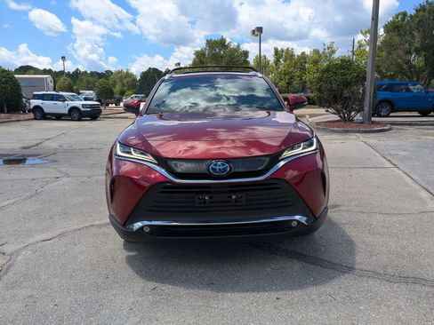 Used 2023 Toyota Venza XLE AWD/4WD image 9