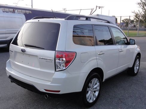 Used 2012 Subaru Forester 2.5X Premium AWD/4WD image 3