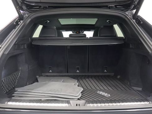 Used 2025 Audi SQ5 Prestige w/ Prestige Package AWD/4WD image 28
