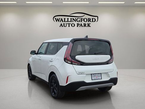 Used 2023 Kia Soul S image 6