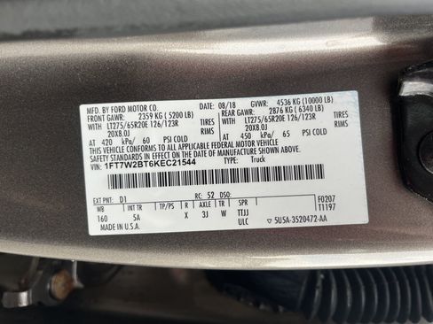 Used 2019 Ford F250 Lariat w/ Lariat Value Package AWD/4WD image 5