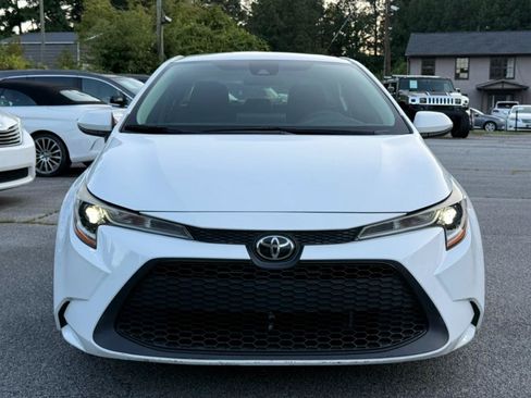 Used 2021 Toyota Corolla LE FWD image 3