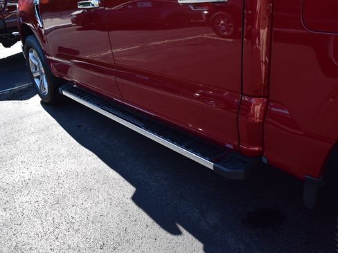 Used 2021 Ford F150 Lariat w/ Equipment Group 502A High AWD/4WD image 8