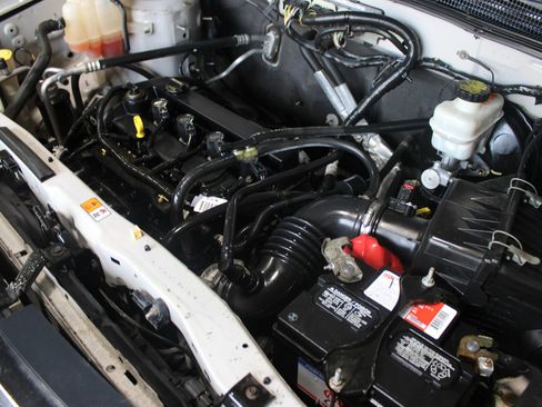 Used 2011 Ford Escape XLT image 30